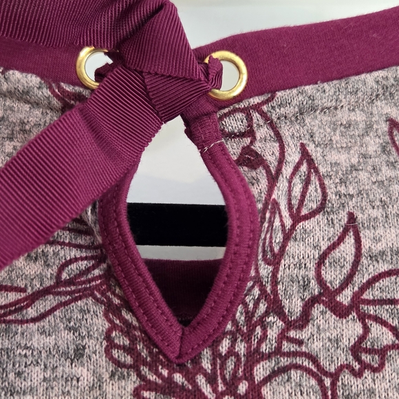 Women's St. John's Bay Pullover Sweater in Gray and Burgundy, Size M - Picture 10 of 14